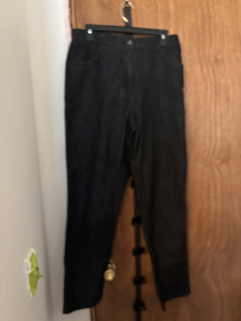 Black Pants – Size 14 (Brand New)