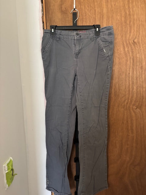 Gray Jeans with Pockets – Size 12